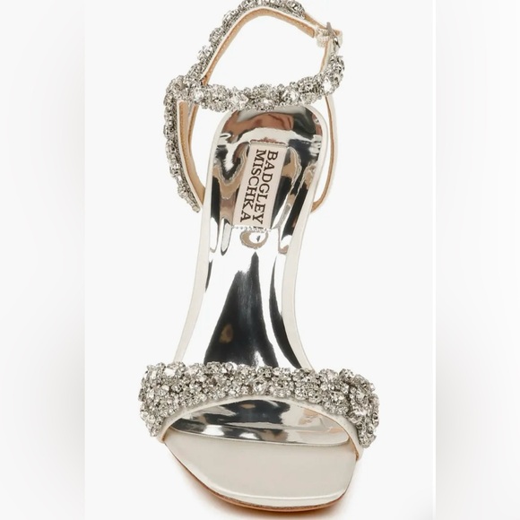 NIB! Badgley Mischka Galia Embellished Sandal - Picture 6 of 10